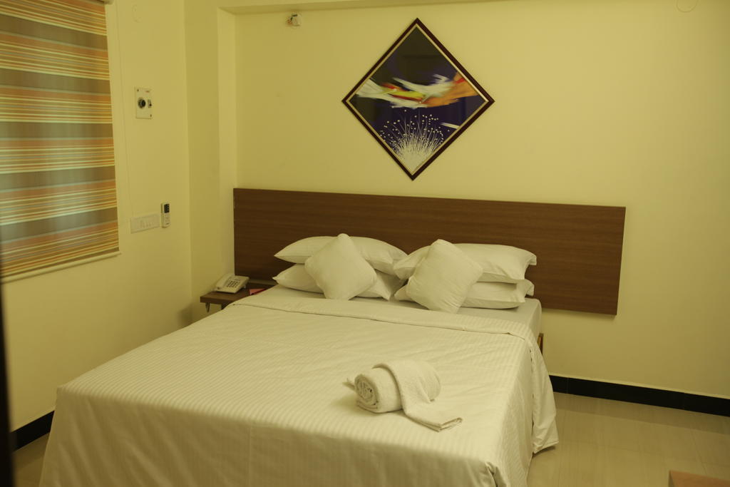 Aakash Inn Tiruvannāmalai Pokój zdjęcie